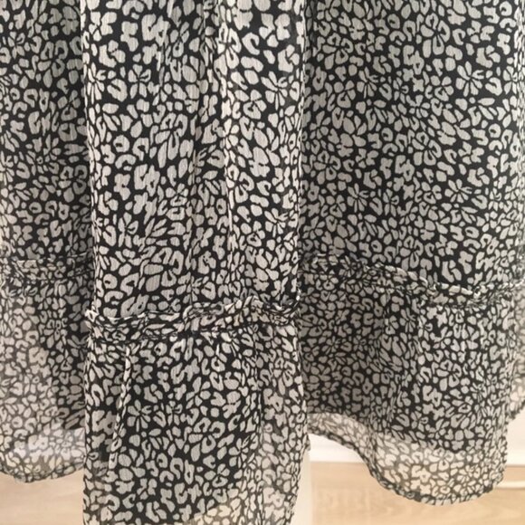 TOPSHOP blackgrey sheer LEOPARD mini DRESS 6 pleated with back cut outs - Picture 2 of 6